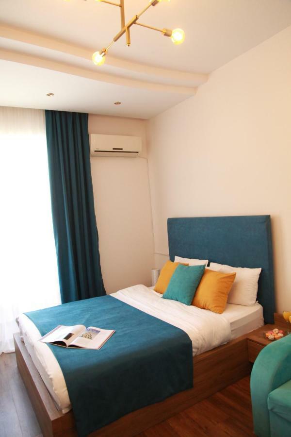 Rio Hotel Tbilisi Buitenkant foto