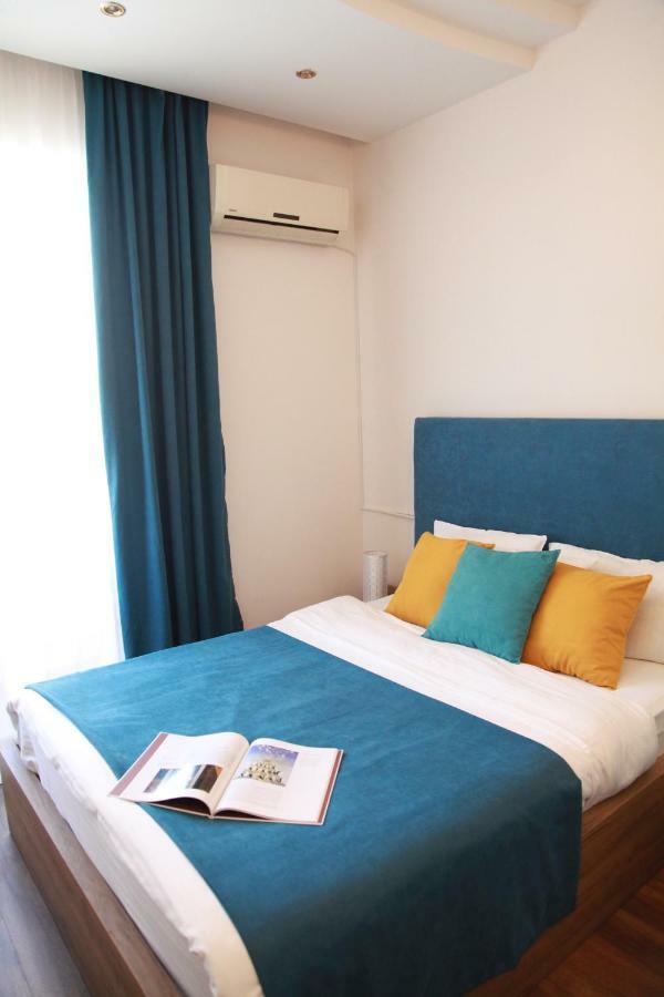 Rio Hotel Tbilisi Buitenkant foto
